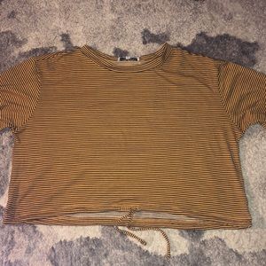 BLACK&GOLD STRIPED TEE